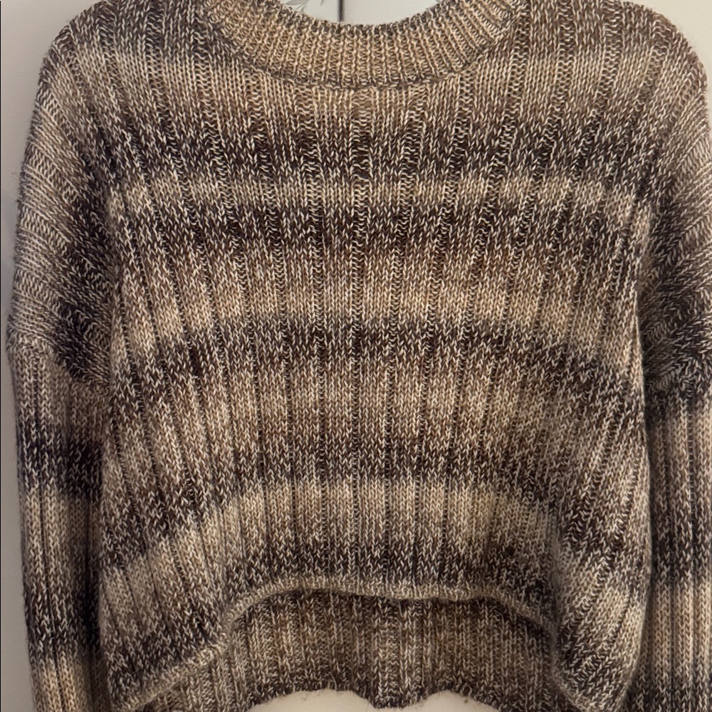 NIA crop wool sweater